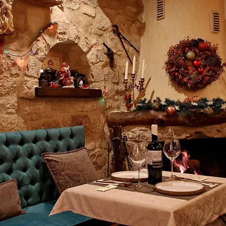 En Dimitsani 4*