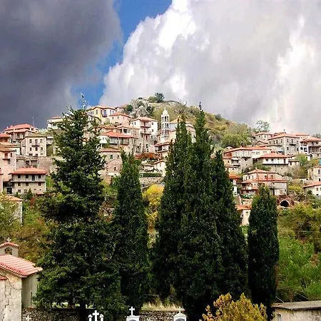 En Dimitsani 4*