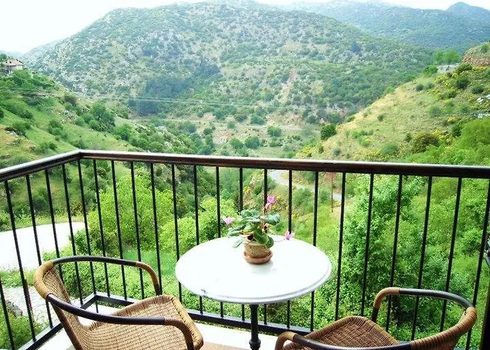 εν δημητσάνη 4*